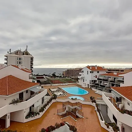 Apartment Parque Royal 1 & *